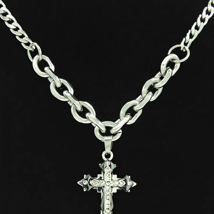 The Stainless Steel Pendant Necklace with Diamond