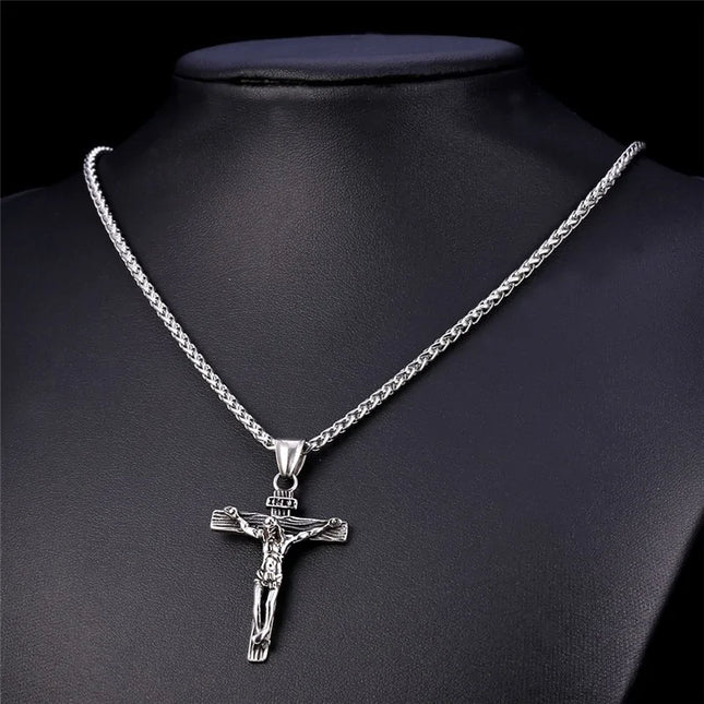 Gold Cross Chain Necklace: Luxury Fashion Accessory